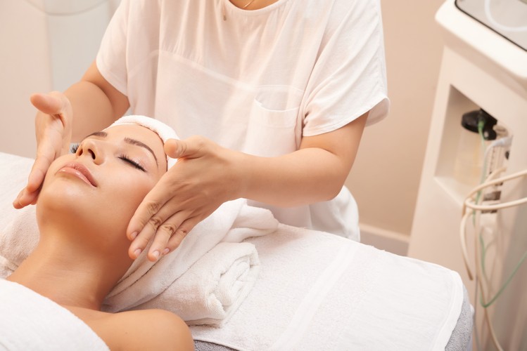 Marketing para clínicas de estética: o que é? Qual a importância? Confira 6 estratégias!