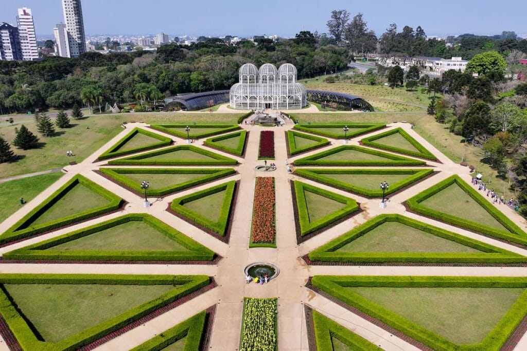 Transforme Sua Presença Online com Uma Agência de Marketing em Curitiba