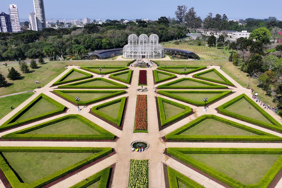 Transforme Sua Presença Online com Uma Agência de Marketing em Curitiba